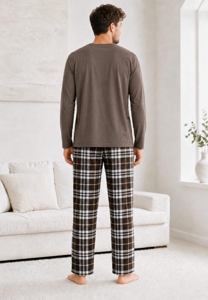 Pijama barbati Serena cu maneca lunga si pantalon lung- Maro,Engros